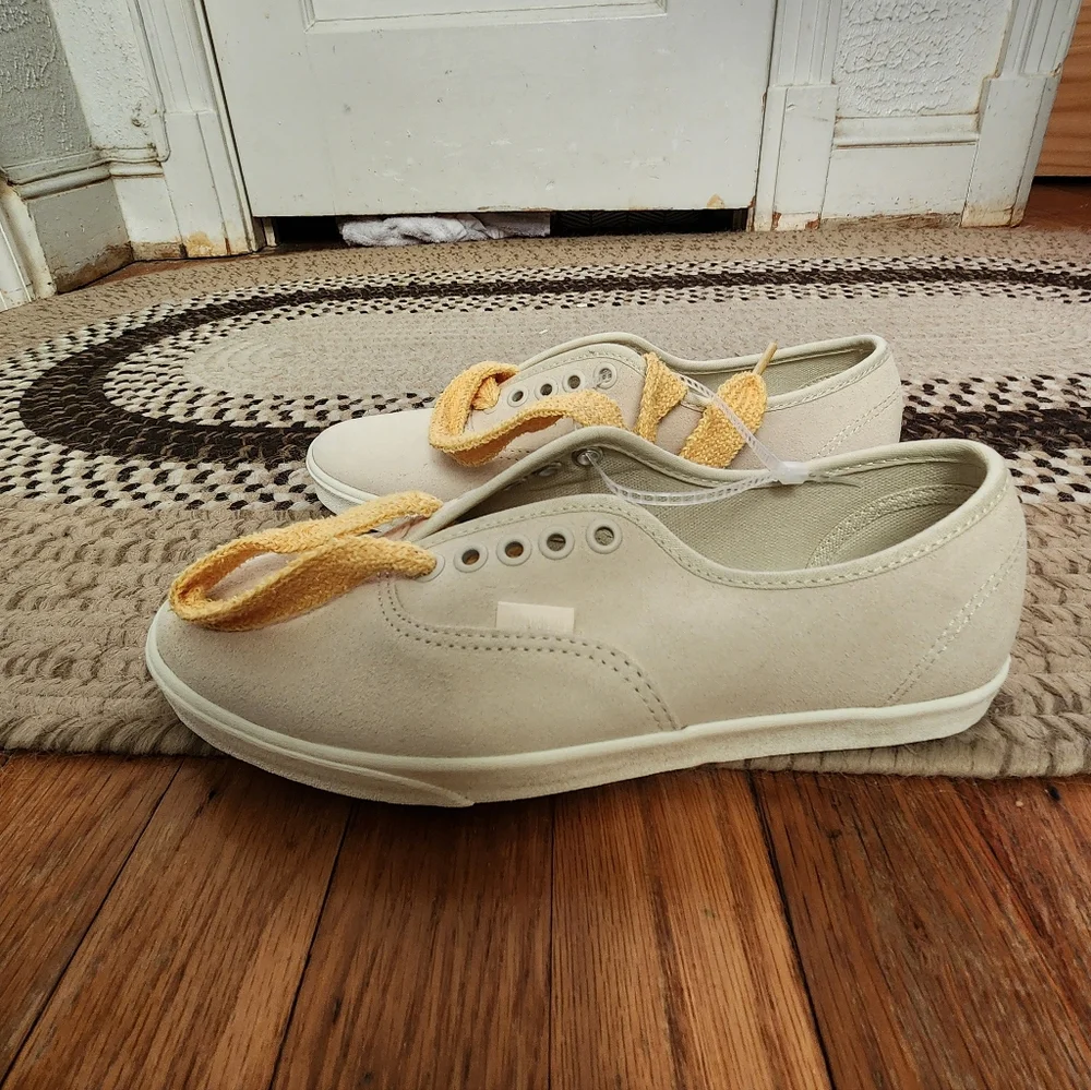 Vans Authentic Low Pro Fat Lace Sneaker